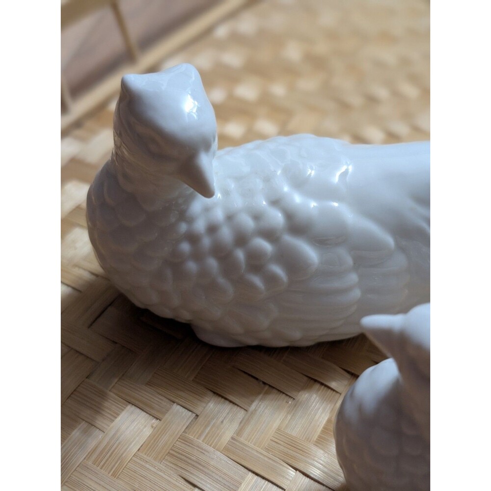 Vintage MCM White Ceramic Pheasant Figurines Pair - Hollywood Regency Home Decor - Picture 3 of 13
